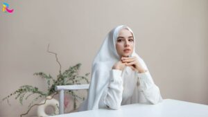6 Rekomendasi Jilbab Instan dan Tips Memilihnya